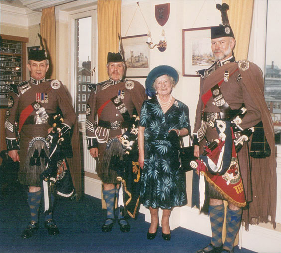 The Queen Mother with Pipers